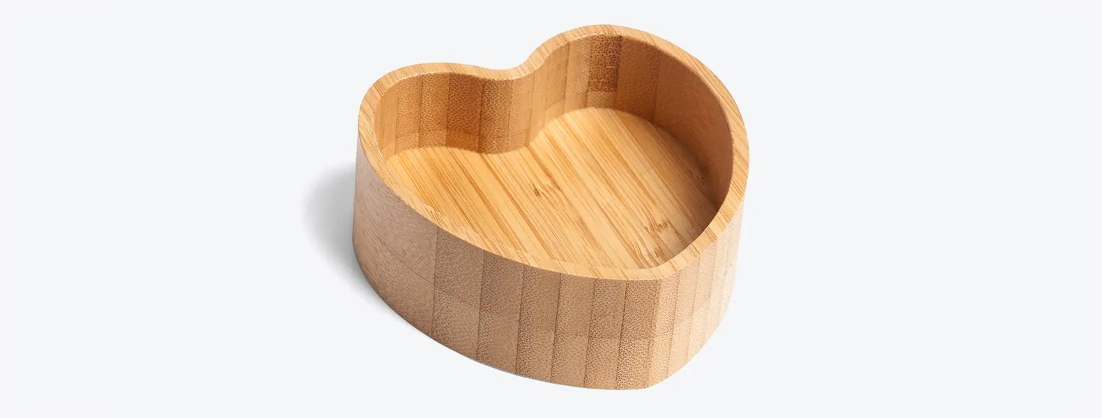 Porta objetos em Bambu com formato de coração.