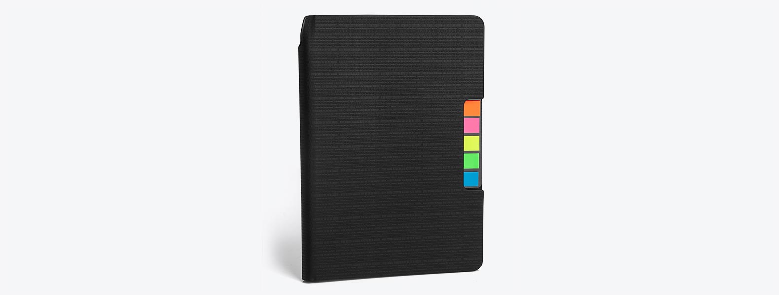 Caderno para anotações preto com capa em Material Sintético. Conta com 80 folhas pautadas e 5 cores com 25 folhas autocolantes cada.