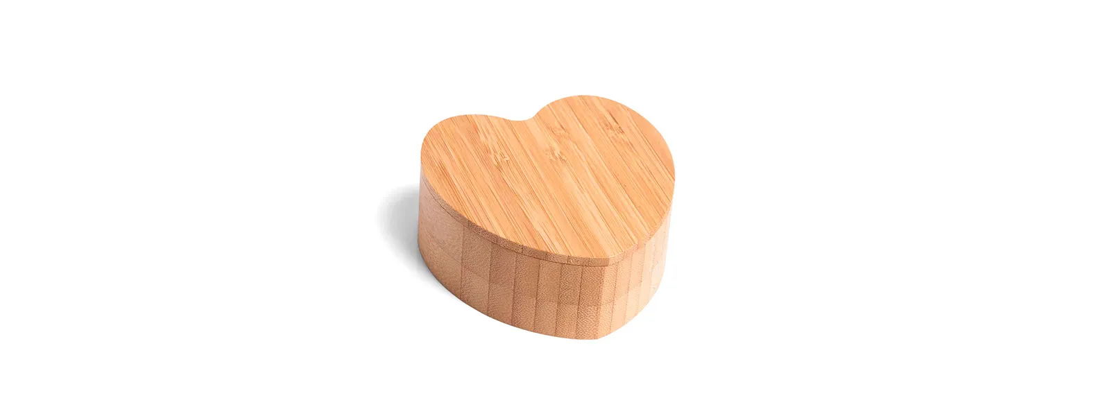 Saleiro em Bambu com formato de coração.
