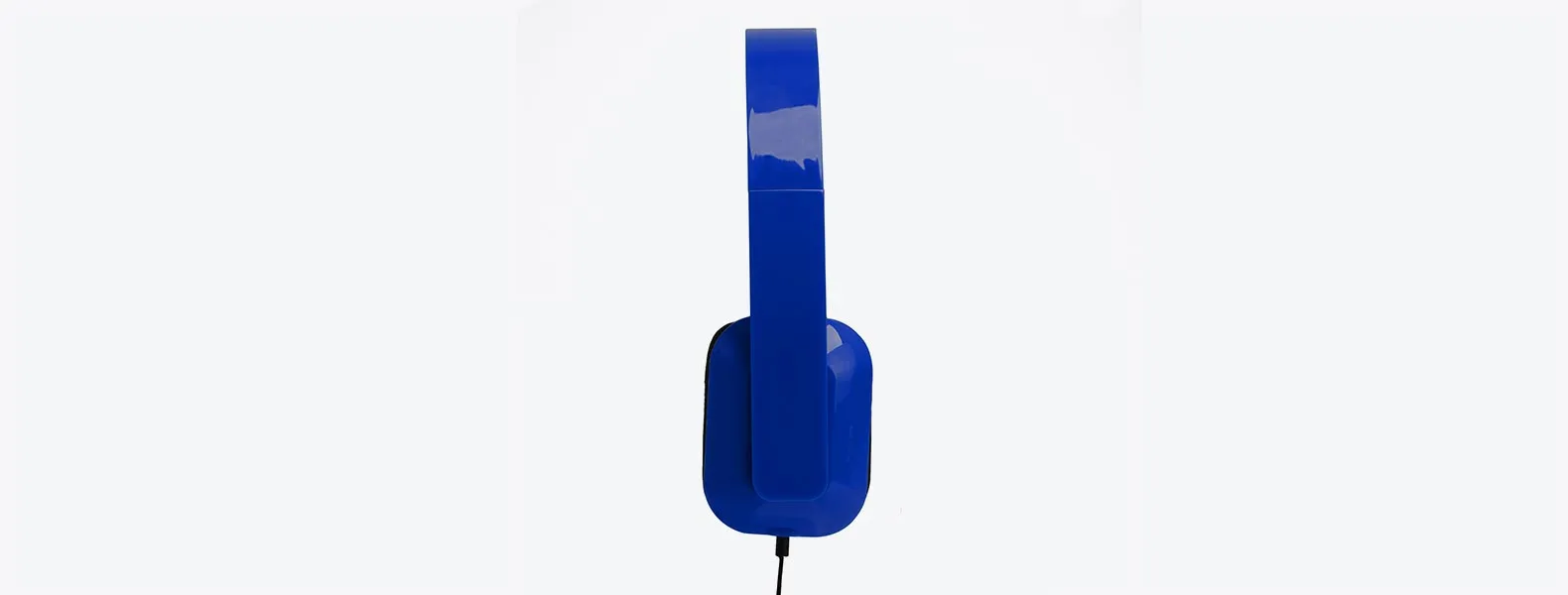Fone de ouvido dobrável azul em ABS com ligação stereo de 3,5mm e cabo com 1,45m. Disponível nas cores branco, preto e azul.