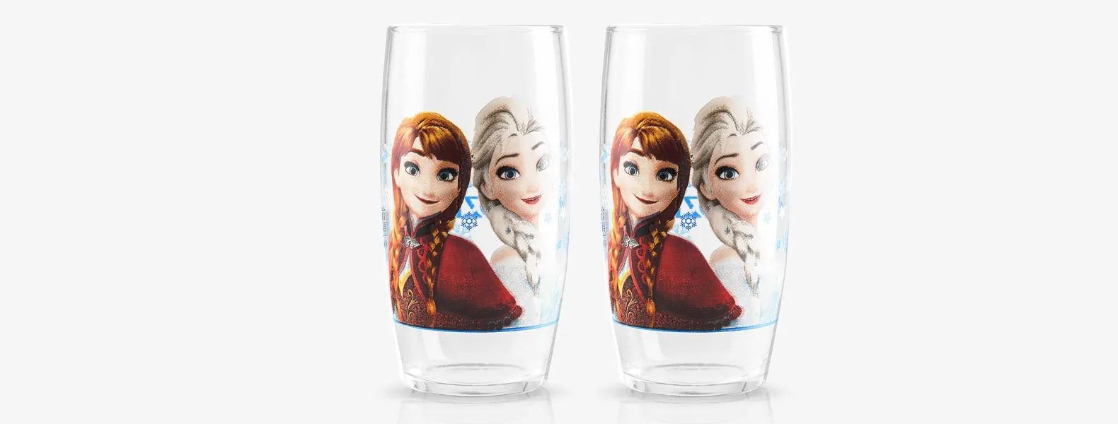 Jogo de copos personalizados com dois copos Frozen em vidro e embalagem.