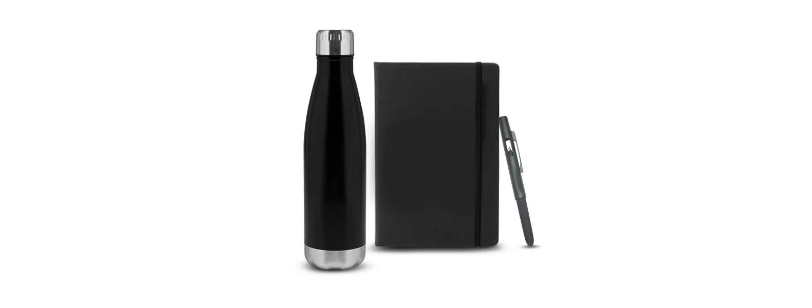 Kit composto por garrafa em aço Inox preta com tampa rosqueável; caderno para anotações preto com capa dura e caneta esferográfica em ABS preta.