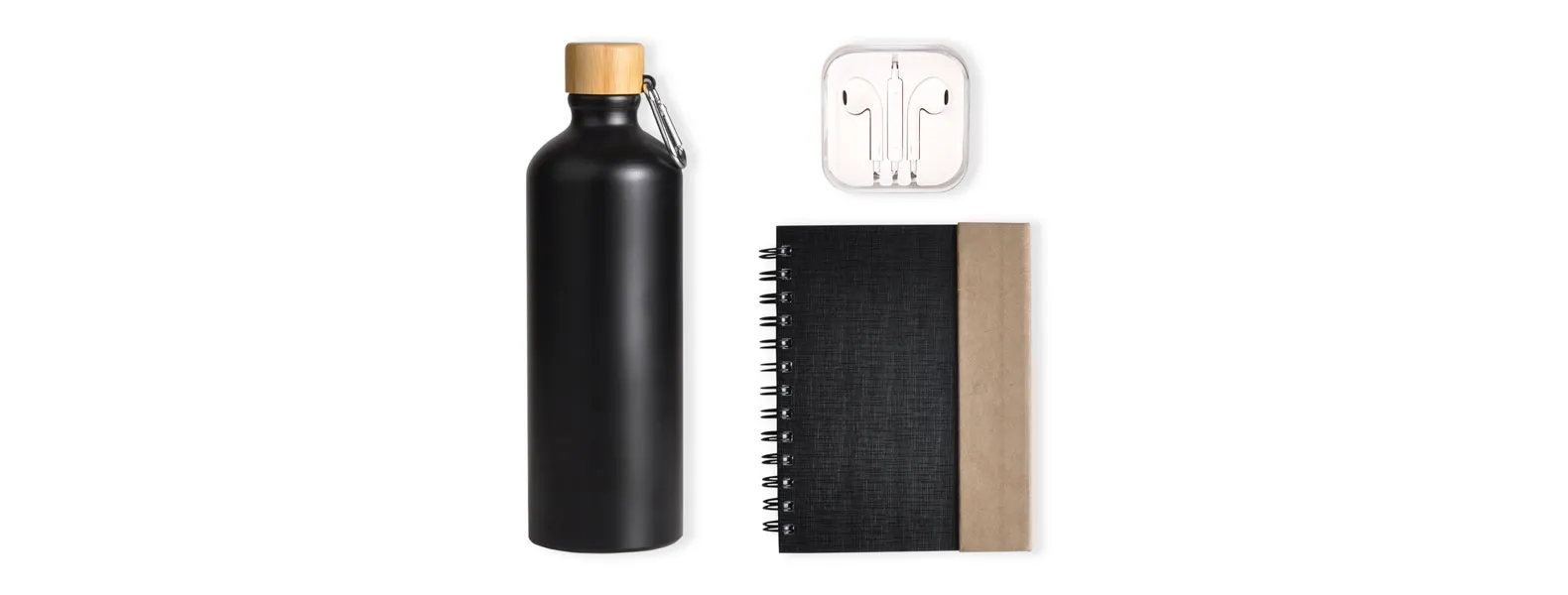 Conta com garrafa, caderno espiral preto/bege com capa, caneta em Papelão Reciclado rígido e fone de ouvido.
