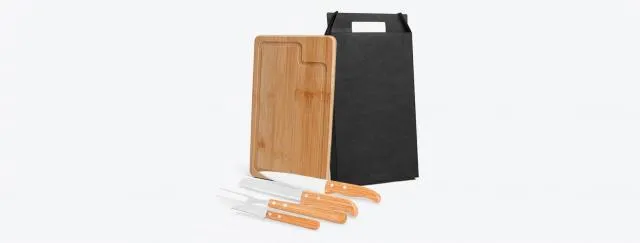 kit-para-churrasco-em-bambu-com-tabua-e-facas-legumes-pao