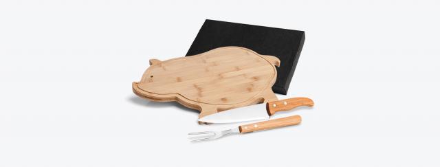 kit-para-cozinha-em-bambu-inox-com-tabua-formato-porco