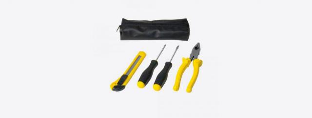 conjunto-de-ferramentas-4-pcs-com-chaves-cabo-preto