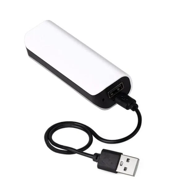 Carregador portátil USB em plástico ABS para celular/smartphone/tablet com capacidade: 1.800mAh. Conta também com caneta esferográfica em ABS preta.