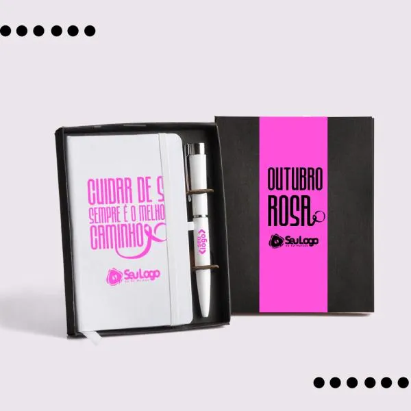 Conta com caderno para anotações branco com capa dura, 80 folhas não pautadas, marcador de página, porta caneta e elástico para fechamento. Conta também com caneta confeccionada em alumínio branco com detalhes cromados e carga esferográfica azul.