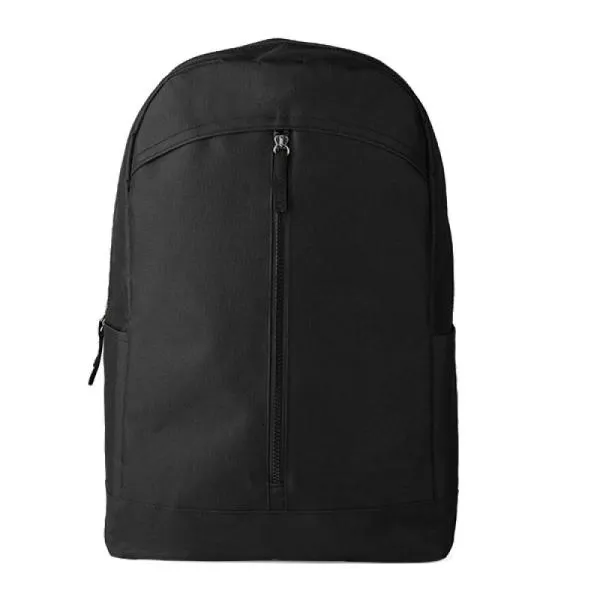 Mochila preta confeccionada em Polyester 600D. Conta com bolso principal com zíper duplo cursor, bolso frontal em zíper diagonal, dois bolsos laterais, divisória para notebook, alças ajustáveis e alça de mão.