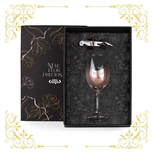 Kit vinho com abridor. Composto por uma taça de vidro para vinho com capacidade de 490ml e abridor saca-rolhas em aço inox escovado.