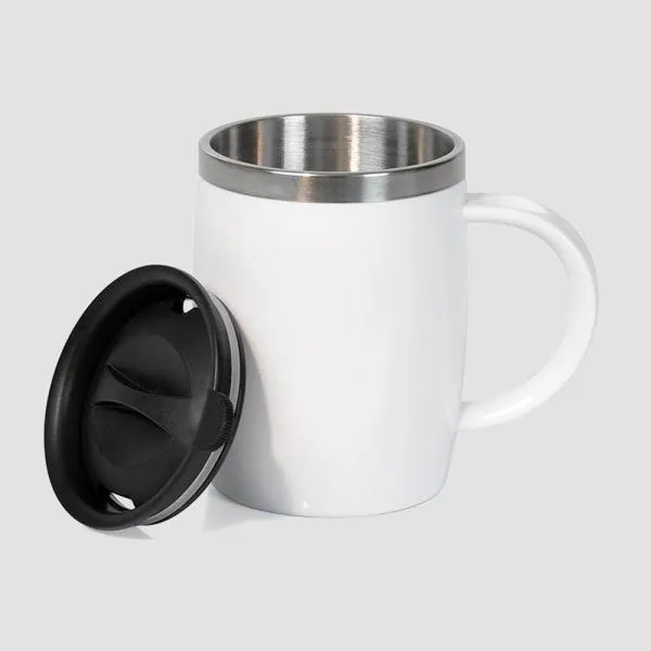 Caneca em Aço Inox com revestimento de Poliestireno branco e tampa em Polipropileno. Capacidade: 400 ml