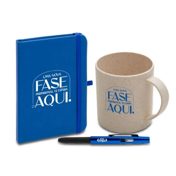 Kit composto por caneca em fibra de bambu/PP; caderno para anotações azul com capa dura e caneta esferográfica em ABS azul.