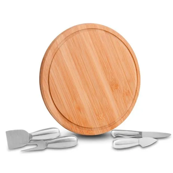 Conjunto para queijo em Bambu/Inox. Acompanha tábua em bambu; garfo, faca sem ponta, faca com ponta e faca quadrada em aço Inox 2CR13.