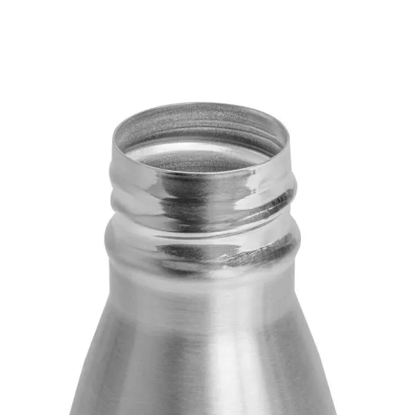 Garrafa em Aço Inox prata com tampa rosqueável e capacidade total de 750ml.