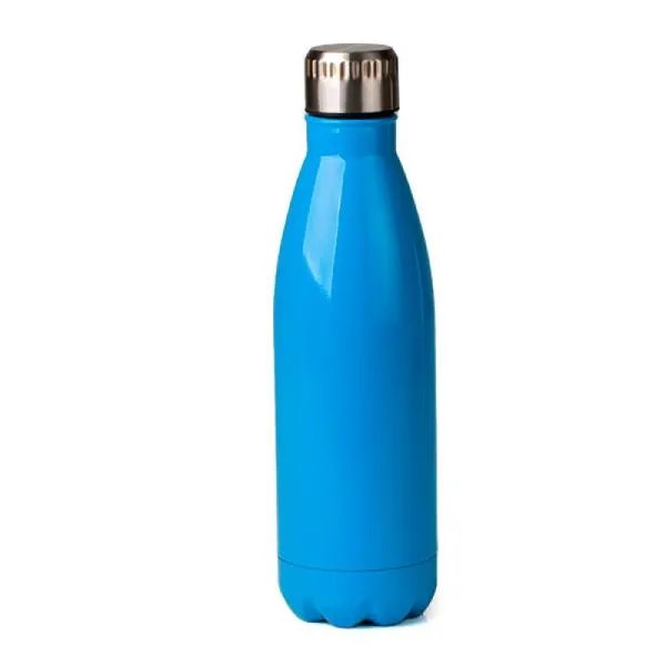 Garrafa em Aço Inox com tampa. Conta com pintura em azul. Capacidade: 750ml