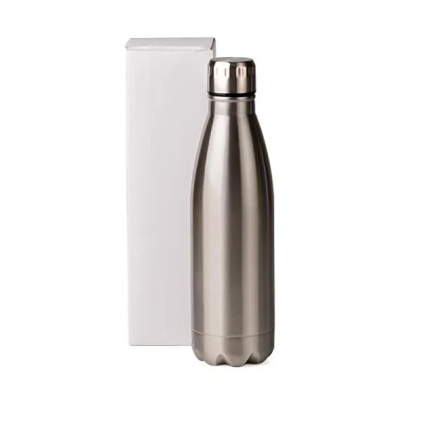 Garrafa em Aço Inox com tampa. Conta com acabamento escovado. Capacidade: 750ml