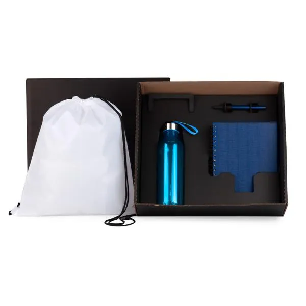 Kit boas vindas. Conta com mochila em nylon 420 branca; garrafa azul em pet; caderno para anotações wire-o azul com capa dura e caneta esferográfica em ABS azul.