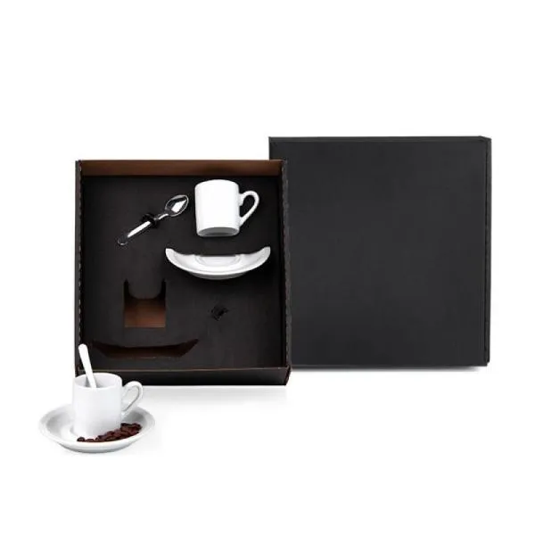 Kit para cafézinho. Conta com 2 xícaras com pires em porcelana e 2 colheres em inox.