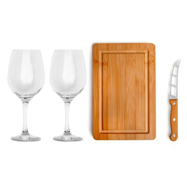 Kit Queijo e Vinho. Composto por tábua retangular para queijo em Bambu; faca 4 para queijo com cabo em Madeira/Inox e duas taças para Vinho em vidro.