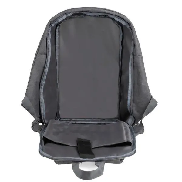 Mochila antifurto cinza em Poliéster 300D Melange Cinza. Conta com alças para as costas; alça para as mãos; alça para colocar na alça da mala; compartimento interno para notebook de até 15; faixas refletivas na parte frontal.