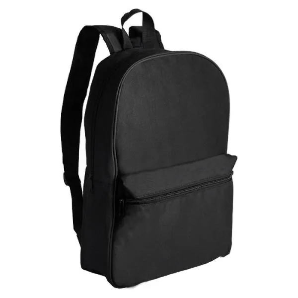 Mochila preta confeccionada em Polyester 600D. Conta com bolso principal e bolso frontal em zíper horizontal, alças ajustáveis e alça de mão.