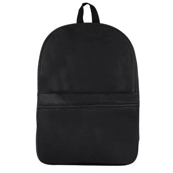 Mochila preta confeccionada em Polyester 600D. Conta com bolso principal e bolso frontal em zíper horizontal, alças ajustáveis e alça de mão.