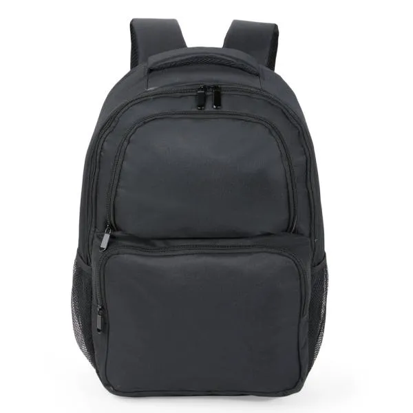 Mochila preta confeccionada em Polyester 600D. Conta com bolso principal com zíper duplo cursor, dois bolsos frontais em zíper, dois bolsos laterais em tela, divisória para notebook de até 15 interna com acabamento acolchoado, alças ajustáveis, alça de mão e alça carona para mala.