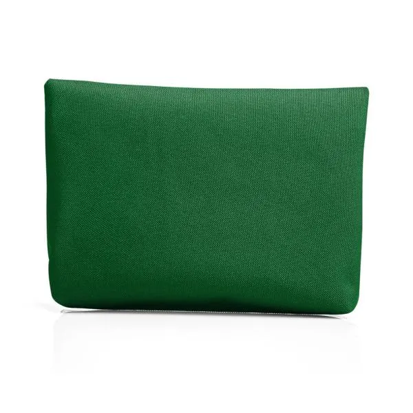 Necessaire confeccionada em Oxford/PVC verde. Conta com fechamento em zíper.